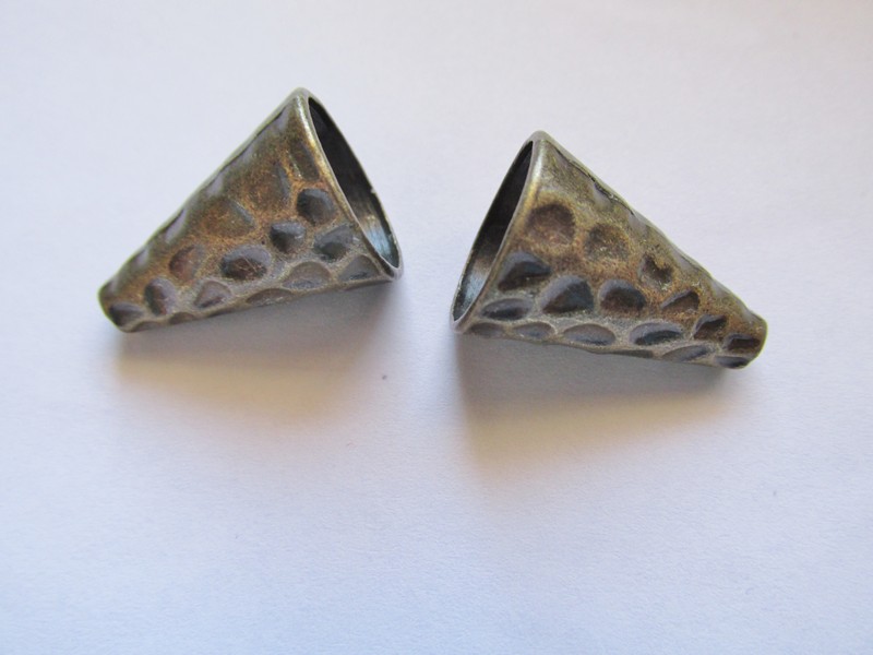 (image for) Cones-Antique Brass (pair) #CONE4 - Click Image to Close